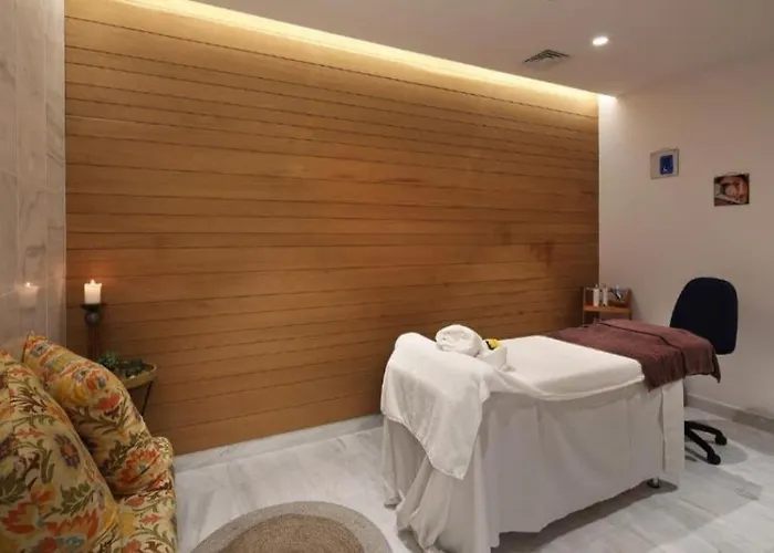 דירה Luxury At Elysia Park, Pool, Spa, Balcony