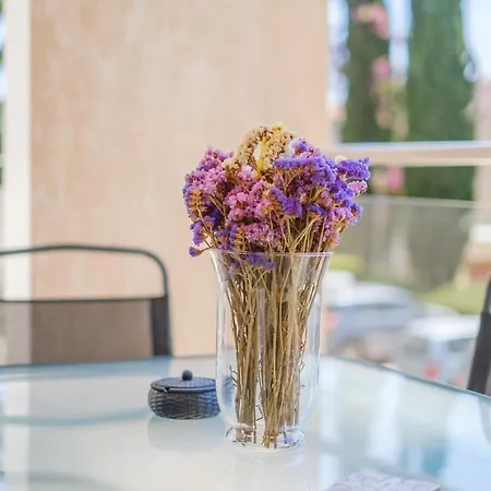 شقة Luxury At Elysia Park, Pool, Spa, Balcony