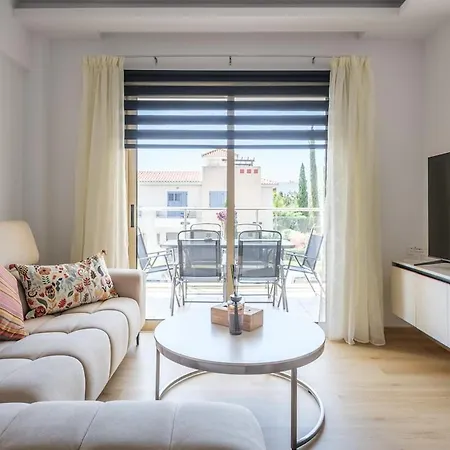 Luxury At Elysia Park, Pool, Spa, Balcony * بافوس