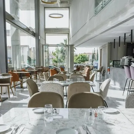 Luxury At Elysia Park, Pool, Spa, Balcony *