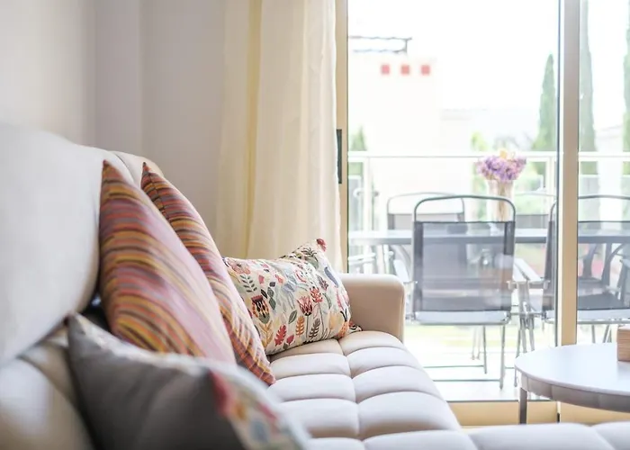 Luxury At Elysia Park, Pool, Spa, Balcony * Paphos