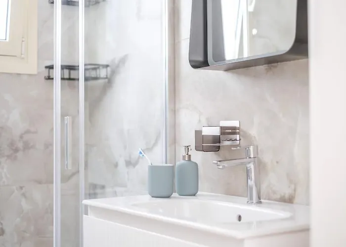 Luxury At Elysia Park, Pool, Spa, Balcony