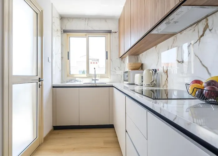 Luxury At Elysia Park, Pool, Spa, Balcony Appartamento Paphos